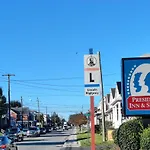 President Inn & Suites