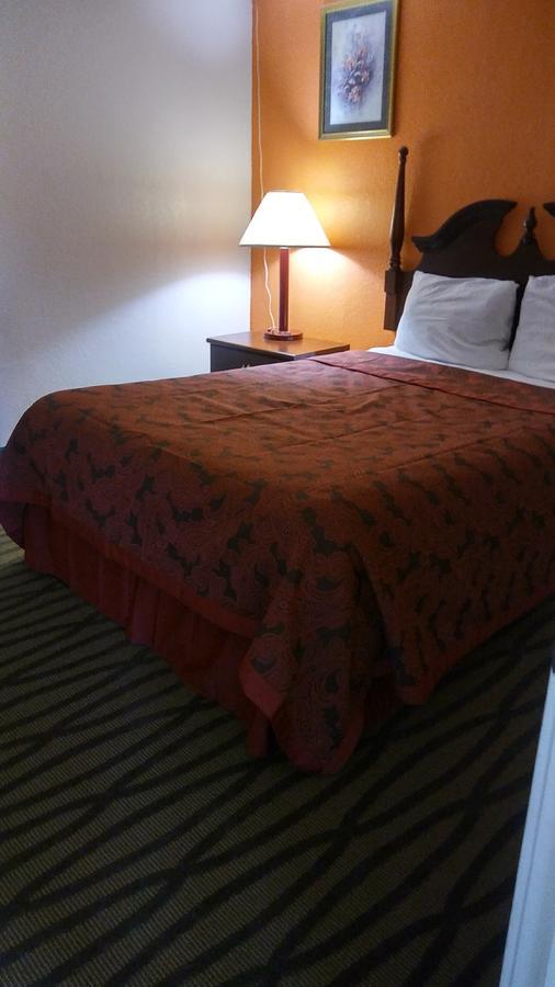 Motel President &