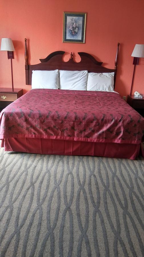 President & Motel 2*